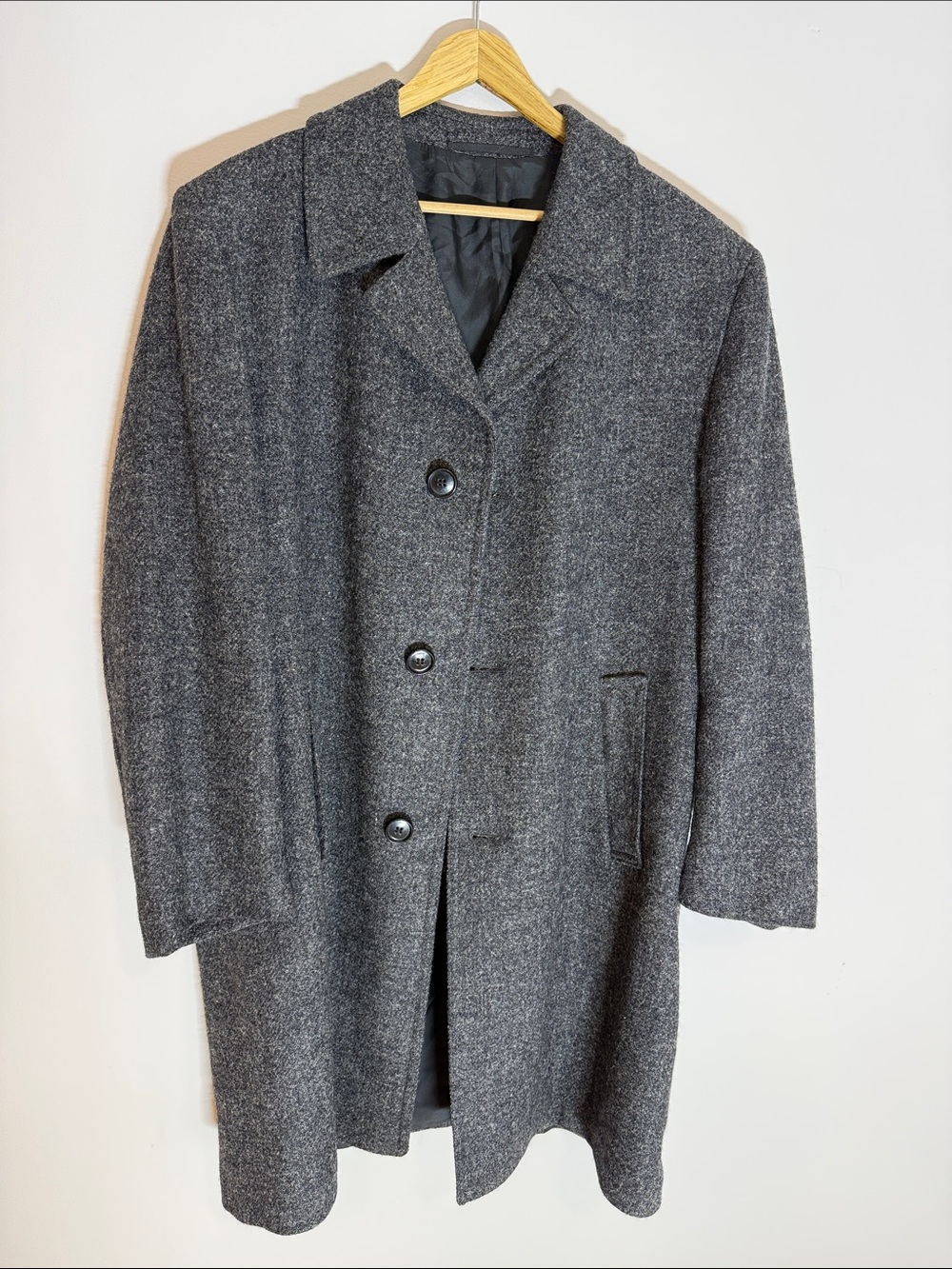 Harris Tweed Men's Classic Gray Wool Overcoat - Timeless Formal Jacket